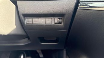 Peugeot 208 50kWh E-Style Hatchback 5dr Electric Auto (7.4kW Charger) (136 p