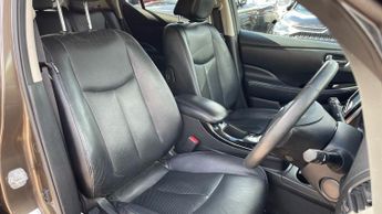 Nissan Leaf 30kWh Tekna Hatchback 5dr Electric Auto (109 bhp)