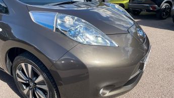Nissan Leaf 30kWh Tekna Hatchback 5dr Electric Auto (109 bhp)