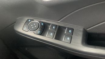 Ford Kuga 2.5h Duratec ST-Line X SUV 5dr Petrol Hybrid CVT AWD Euro 6 (s/s