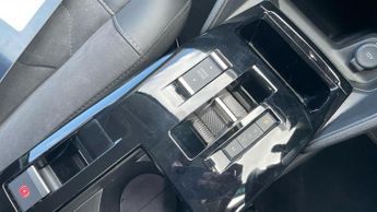 Citroen C4 1.2 PureTech MAX Hatchback 5dr Petrol EAT8 Euro 6 (s/s) (130 ps)