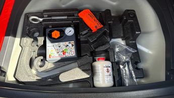 Volvo V40 1.5 T3 R-Design Edition Hatchback 5dr Petrol Auto Euro 6 (s/s) (