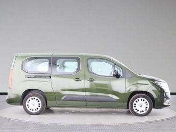 Vauxhall Combo Life Electric 52kWh Design XL MPV 5dr Electric Auto (7.4kW Charger) (136 ps)