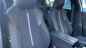 Vauxhall Astra 1.6 12.4kWh GSe Hatchback 5dr Petrol Plug-in Hybrid Auto Euro 6 