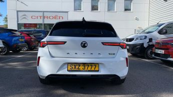 Vauxhall Astra 1.6 12.4kWh GSe Hatchback 5dr Petrol Plug-in Hybrid Auto Euro 6 