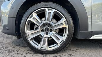 Mini Countryman 1.5 Cooper Exclusive SUV 5dr Petrol Steptronic Euro 6 (s/s) (136