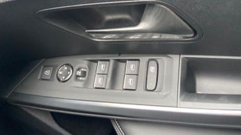 Peugeot 3008 SUV 1.2 MHEV GT SUV 5dr Petrol Hybrid e-DSC Euro 6 (s/s) (136 ps)