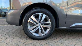 Peugeot Traveller 50kWh Allure Standard MPV 5dr Electric Auto MWB (8 Seat, 7.4kW C