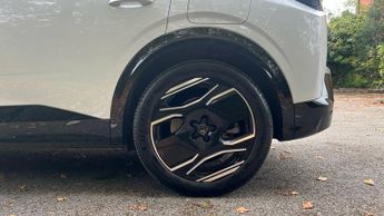 Peugeot 3008 73kWh GT SUV 5dr Electric Auto (210 ps)