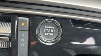 Peugeot 3008 73kWh GT SUV 5dr Electric Auto (210 ps)