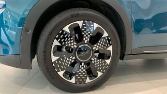 Fiat 600E 54kWh La Prima SUV 5dr Electric Auto (156 ps)