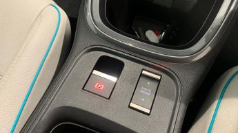 Fiat 600E 54kWh La Prima SUV 5dr Electric Auto (156 ps)