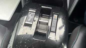 Citroen C4 X 50kWh Shine Fastback 4dr Electric Auto (7.4kW Charger) (136 ps)