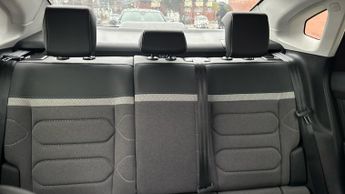 Citroen C4 X 50kWh Shine Fastback 4dr Electric Auto (7.4kW Charger) (136 ps)