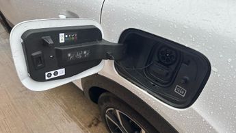 Citroen C4 X 50kWh Shine Fastback 4dr Electric Auto (7.4kW Charger) (136 ps)
