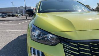 Peugeot 208 50kWh E-Style Auto 5dr (7.4kW Charger)