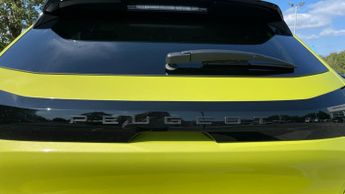 Peugeot 208 50kWh E-Style Auto 5dr (7.4kW Charger)