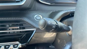 Peugeot 208 50kWh E-Style Auto 5dr (7.4kW Charger)