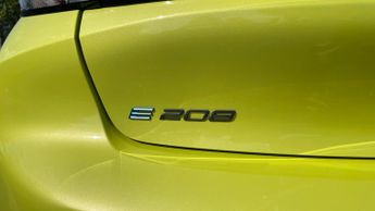 Peugeot 208 50kWh E-Style Auto 5dr (7.4kW Charger)