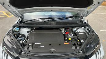 Peugeot 3008 73kWh GT SUV 5dr Electric Auto (210 ps)
