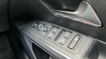 Peugeot 3008 73kWh GT SUV 5dr Electric Auto (210 ps)