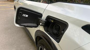 Peugeot 3008 73kWh GT SUV 5dr Electric Auto (210 ps)