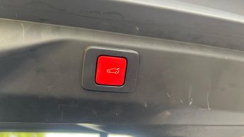 Peugeot 3008 73kWh GT SUV 5dr Electric Auto (210 ps)
