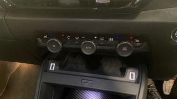 Citroen C4 50kWh e-series Hatchback 5dr Electric Auto (7.4kW Charger) (136 