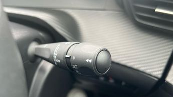 Peugeot 2008 50kWh Allure SUV 5dr Electric Auto (136 ps)