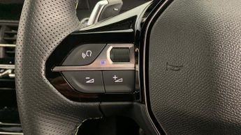 Peugeot 208 1.2 PureTech MHEV GT Hatchback 5dr Petrol Hybrid e-DSC Euro 6 (s