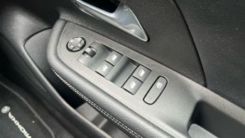 Vauxhall Mokka Electric 50kWh SRi Premium SUV 5dr Electric Auto (136 ps)