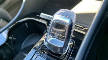 Volvo Xc40 1.5h T5 Recharge 10.7kWh Ultimate Bright SUV 5dr Petrol Plug-in 