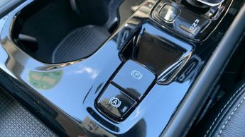 Volvo Xc40 1.5h T5 Recharge 10.7kWh Ultimate Bright SUV 5dr Petrol Plug-in 