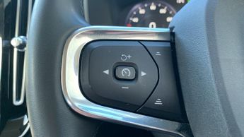 Volvo Xc40 1.5h T5 Recharge 10.7kWh Ultimate Bright SUV 5dr Petrol Plug-in 