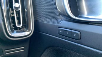Volvo Xc40 1.5h T5 Recharge 10.7kWh Ultimate Bright SUV 5dr Petrol Plug-in 