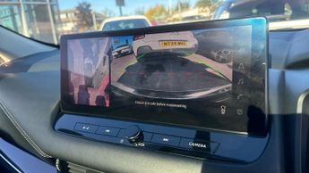 Nissan Qashqai 1.3 DIG-T MHEV N-Connecta SUV 5dr Petrol Hybrid XTRON Euro 6 (s/