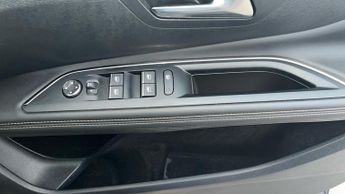 Peugeot 3008 SUV 1.6 14.2kWh GT SUV 5dr Petrol Plug-in Hybrid e-EAT Euro 6 (s/s) 