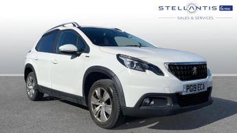 Peugeot 2008 1.2 PureTech Signature SUV 5dr Petrol Manual Euro 6 (s/s) (82 ps