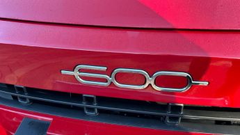 Fiat 600 1.2 MHEV SUV 5dr Petrol Hybrid e-DCT Euro 6 (s/s) (136 ps)