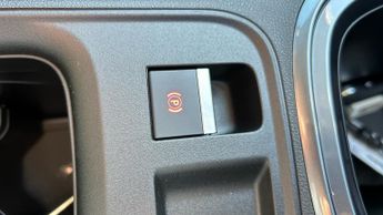 Fiat 600 1.2 MHEV SUV 5dr Petrol Hybrid e-DCT Euro 6 (s/s) (136 ps)