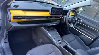 Jeep Avenger 54kWh 1st Edition SUV 5dr Electric Auto (156 ps)