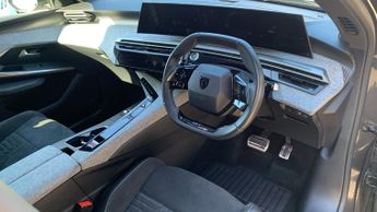 Peugeot 3008 73kWh GT SUV 5dr Electric Auto (210 ps)
