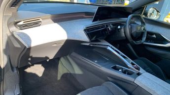 Peugeot 3008 73kWh GT SUV 5dr Electric Auto (210 ps)