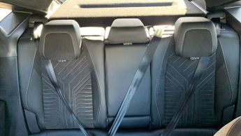 Peugeot 3008 73kWh GT SUV 5dr Electric Auto (210 ps)