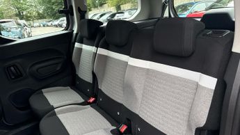 Citroen Berlingo 52kWh PLUS XL MPV 5dr Electric Auto (7.4kW Charger) (136 ps)