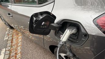 Vauxhall Corsa Electric 50kWh SE Nav Hatchback 5dr Electric Auto (7.4Kw Charger) (136 ps