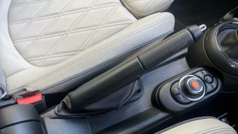 Mini Convertible 1.5 Cooper Exclusive Convertible 2dr Petrol Steptronic Euro 6 (s