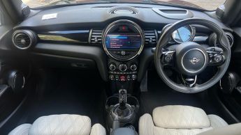 Mini Convertible 1.5 Cooper Exclusive Convertible 2dr Petrol Steptronic Euro 6 (s