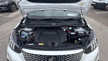 Peugeot 2008 50kWh GT Premium SUV 5dr Electric Auto (136 ps)
