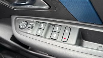 Citroen C4 50kWh Shine Plus Hatchback 5dr Electric Auto (7.4kW Charger) (13